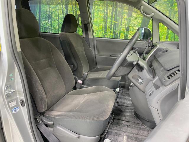 ノア Ｘ　禁煙車　ＥＴＣ　オートエアコン　キーレスエントリー　盗難防止装置　ドアバイザー　プライバシーガラス　電動格納ミラー（6枚目）