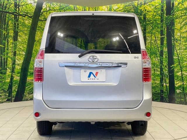 ノア Ｘ　禁煙車　ＥＴＣ　オートエアコン　キーレスエントリー　盗難防止装置　ドアバイザー　プライバシーガラス　電動格納ミラー（14枚目）