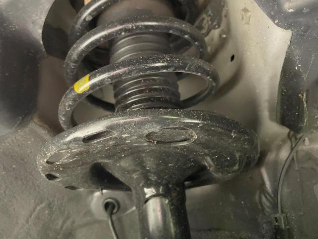 ノア Ｘ　禁煙車　ＥＴＣ　オートエアコン　キーレスエントリー　盗難防止装置　ドアバイザー　プライバシーガラス　電動格納ミラー（19枚目）