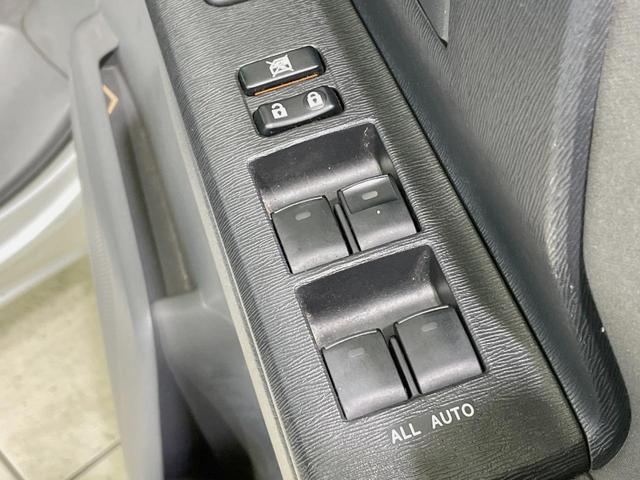 ノア Ｘ　禁煙車　ＥＴＣ　オートエアコン　キーレスエントリー　盗難防止装置　ドアバイザー　プライバシーガラス　電動格納ミラー（38枚目）