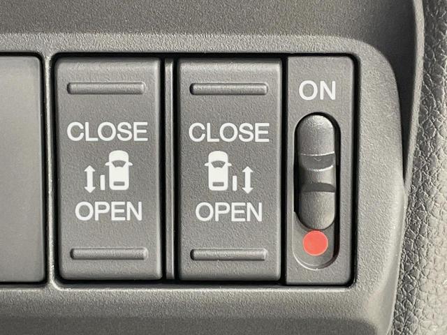 フリード エアー　登録済未使用車　純正８型ディスプレイ　バックカメラ　両側電動スライドドア　ホンダセンシング　アダプティブクルーズ　ＬＥＤヘッドライト　Ｂｌｕｅｔｏｏｔｈ再生　スマートキー　オートエアコン（6枚目）