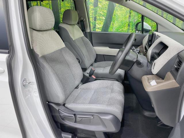 フリード エアー　登録済未使用車　純正８型ディスプレイ　バックカメラ　両側電動スライドドア　ホンダセンシング　アダプティブクルーズ　ＬＥＤヘッドライト　Ｂｌｕｅｔｏｏｔｈ再生　スマートキー　オートエアコン（7枚目）