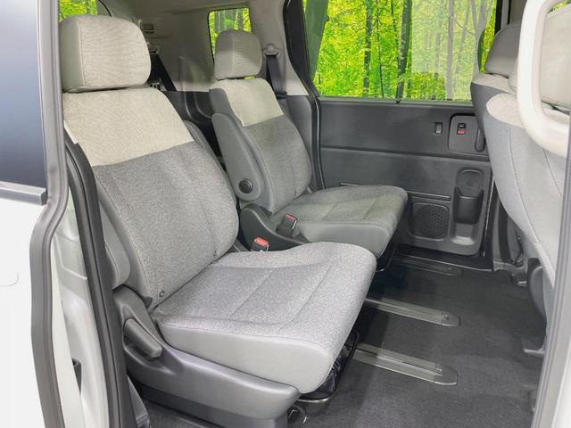 フリード エアー　登録済未使用車　純正８型ディスプレイ　バックカメラ　両側電動スライドドア　ホンダセンシング　アダプティブクルーズ　ＬＥＤヘッドライト　Ｂｌｕｅｔｏｏｔｈ再生　スマートキー　オートエアコン（8枚目）