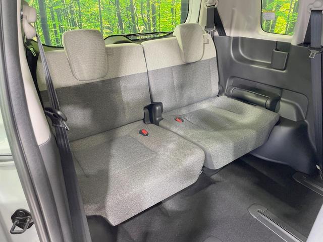 フリード エアー　登録済未使用車　純正８型ディスプレイ　バックカメラ　両側電動スライドドア　ホンダセンシング　アダプティブクルーズ　ＬＥＤヘッドライト　Ｂｌｕｅｔｏｏｔｈ再生　スマートキー　オートエアコン（9枚目）