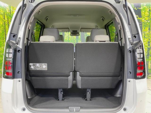 フリード エアー　登録済未使用車　純正８型ディスプレイ　バックカメラ　両側電動スライドドア　ホンダセンシング　アダプティブクルーズ　ＬＥＤヘッドライト　Ｂｌｕｅｔｏｏｔｈ再生　スマートキー　オートエアコン（10枚目）