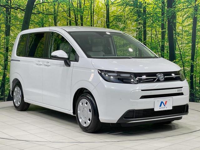 フリード エアー　登録済未使用車　純正８型ディスプレイ　バックカメラ　両側電動スライドドア　ホンダセンシング　アダプティブクルーズ　ＬＥＤヘッドライト　Ｂｌｕｅｔｏｏｔｈ再生　スマートキー　オートエアコン（16枚目）