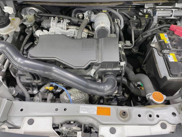 ルーミー カスタムＧ　純正９型ディスプレイ　パノラミックビューモニター　禁煙車　スマートアシスト　両側電動スライドドア　アダプティブクルーズ　シートヒーター　ＬＥＤヘッドライト　スマートキー　オートエアコン（18枚目）