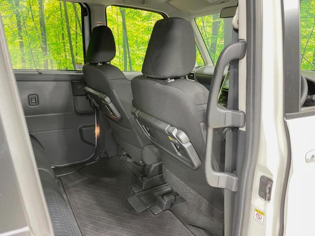 ルーミー カスタムＧ　純正９型ディスプレイ　パノラミックビューモニター　禁煙車　スマートアシスト　両側電動スライドドア　アダプティブクルーズ　シートヒーター　ＬＥＤヘッドライト　スマートキー　オートエアコン（45枚目）