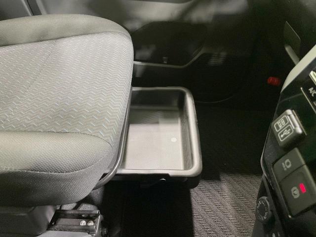 ルーミー カスタムＧ　純正９型ディスプレイ　パノラミックビューモニター　禁煙車　スマートアシスト　両側電動スライドドア　アダプティブクルーズ　シートヒーター　ＬＥＤヘッドライト　スマートキー　オートエアコン（49枚目）