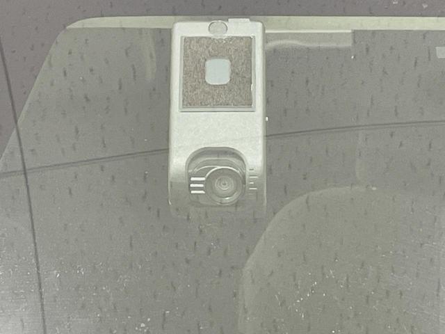 ルーミー カスタムＧ　純正９型ディスプレイ　パノラミックビューモニター　禁煙車　スマートアシスト　両側電動スライドドア　アダプティブクルーズ　シートヒーター　ＬＥＤヘッドライト　スマートキー　オートエアコン（65枚目）