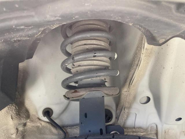 ルーミー カスタムＧ－Ｔ　ターボ　純正エアロ　純正ＳＤナビ　後席モニター　両側電動スライド　スマートアシスト　クルーズコントロール　ＬＥＤヘッドライト　バックカメラ　Ｂｌｕｅｔｏｏｔｈ接続　レーンアシスト　ドライブレコーダー（21枚目）