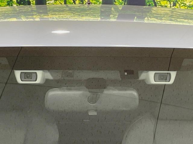 ＸＶ １．６ｉ　アイサイト　４ＷＤ　純正ナビ　アダプティブクルーズ　バックカメラ　Ｂｌｕｅｔｏｏｔｈ接続　ＬＥＤヘッドライト　地デジＴＶ　アイドリングストップ　純正１７インチアルミ　キーレスエントリー（5枚目）