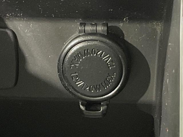 ＸＶ １．６ｉ　アイサイト　４ＷＤ　純正ナビ　アダプティブクルーズ　バックカメラ　Ｂｌｕｅｔｏｏｔｈ接続　ＬＥＤヘッドライト　地デジＴＶ　アイドリングストップ　純正１７インチアルミ　キーレスエントリー（52枚目）