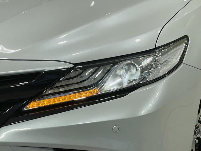 カムリ ＷＳレザーパッケージ　禁煙車　ツートンカラー　メーカーナビ　本革シート　セーフティセンス　ブラインドスポットモニター　バックカメラ　シートヒーター　パワーシート　シートヒーター　純正１８インチアルミ　ＥＴＣ（30枚目）