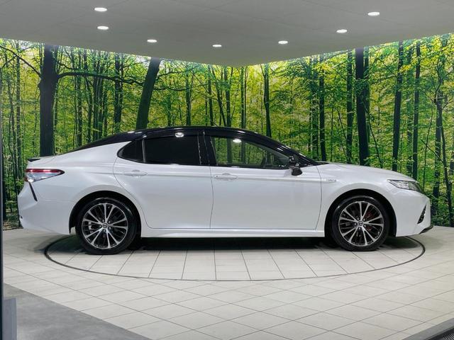 カムリ ＷＳレザーパッケージ　禁煙車　ツートンカラー　メーカーナビ　本革シート　セーフティセンス　ブラインドスポットモニター　バックカメラ　シートヒーター　パワーシート　シートヒーター　純正１８インチアルミ　ＥＴＣ（34枚目）