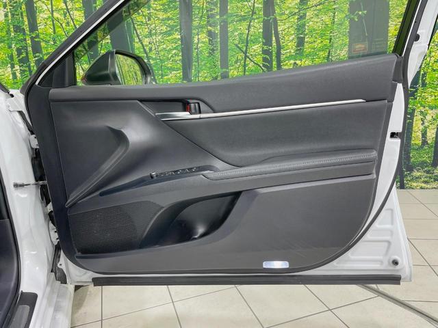 カムリ ＷＳレザーパッケージ　禁煙車　ツートンカラー　メーカーナビ　本革シート　セーフティセンス　ブラインドスポットモニター　バックカメラ　シートヒーター　パワーシート　シートヒーター　純正１８インチアルミ　ＥＴＣ（38枚目）
