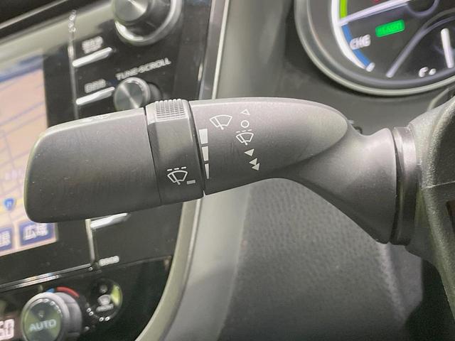 カムリ ＷＳレザーパッケージ　禁煙車　ツートンカラー　メーカーナビ　本革シート　セーフティセンス　ブラインドスポットモニター　バックカメラ　シートヒーター　パワーシート　シートヒーター　純正１８インチアルミ　ＥＴＣ（57枚目）