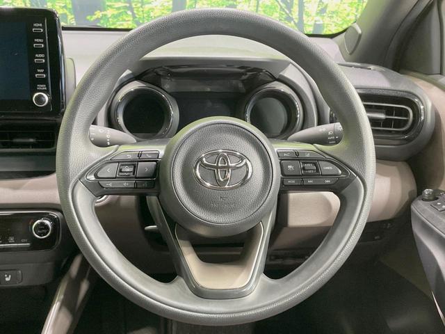 ヤリス G ナビ機能付き8型ディスプレイ セーフティセンス バックカメラ レーダークルーズ 禁煙車 シートヒーター スマートキー オートマチックハイビーム オートエアコン ETC Bluetooth再生(11枚目)