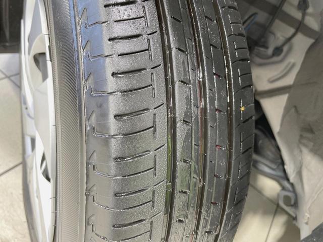 ヤリス G ナビ機能付き8型ディスプレイ セーフティセンス バックカメラ レーダークルーズ 禁煙車 シートヒーター スマートキー オートマチックハイビーム オートエアコン ETC Bluetooth再生(24枚目)