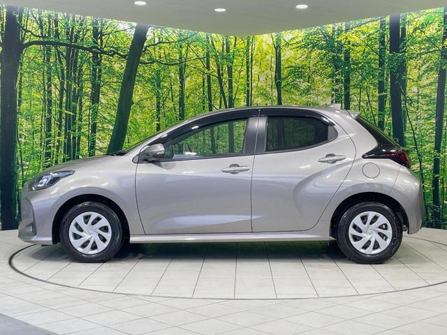 ヤリス G ナビ機能付き8型ディスプレイ セーフティセンス バックカメラ レーダークルーズ 禁煙車 シートヒーター スマートキー オートマチックハイビーム オートエアコン ETC Bluetooth再生(31枚目)