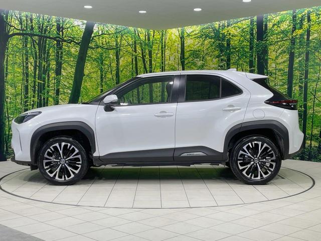 ヤリスクロス ハイブリッドＺ　ＭＣ後　ナビ機能付きディスプレイオーディオ　全周囲カメラ　セーフティセンス　レーダークルーズ　ＨＤＭＩ端子　パワーシート　ブラインドスポットモニター　ステアリングヒーター　Ｂｌｕｅｔｏｏｔｈ接続（31枚目）