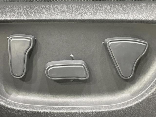 ヤリスクロス ハイブリッドＺ　ＭＣ後　ナビ機能付きディスプレイオーディオ　全周囲カメラ　セーフティセンス　レーダークルーズ　ＨＤＭＩ端子　パワーシート　ブラインドスポットモニター　ステアリングヒーター　Ｂｌｕｅｔｏｏｔｈ接続（39枚目）