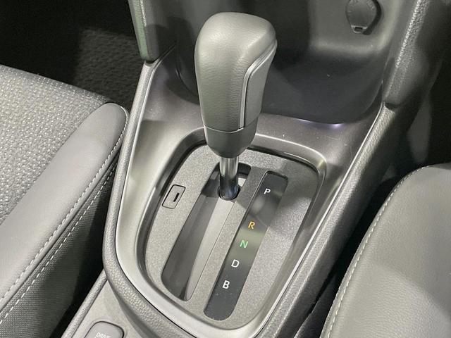 ヤリスクロス ハイブリッドＺ　ＭＣ後　ナビ機能付きディスプレイオーディオ　全周囲カメラ　セーフティセンス　レーダークルーズ　ＨＤＭＩ端子　パワーシート　ブラインドスポットモニター　ステアリングヒーター　Ｂｌｕｅｔｏｏｔｈ接続（45枚目）