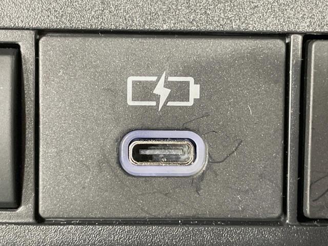 ヤリスクロス ハイブリッドＺ　ＭＣ後　ナビ機能付きディスプレイオーディオ　全周囲カメラ　セーフティセンス　レーダークルーズ　ＨＤＭＩ端子　パワーシート　ブラインドスポットモニター　ステアリングヒーター　Ｂｌｕｅｔｏｏｔｈ接続（52枚目）