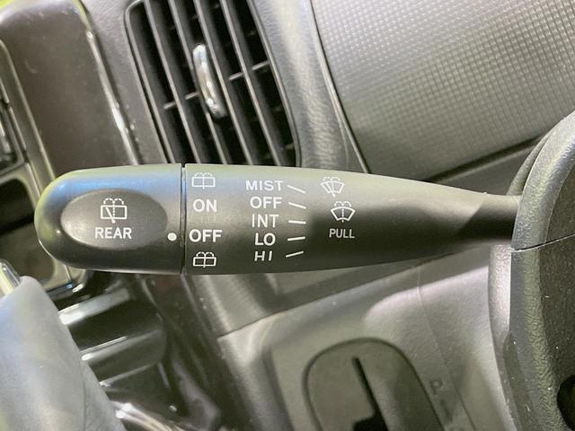 タント カスタムXリミテッド 電動スライドドア 禁煙車 キーフリーシステム HIDヘッドライト 純正14インチアルミホイール オートエアコン 革巻きステアリング ベンチシート アームレスト(45枚目)