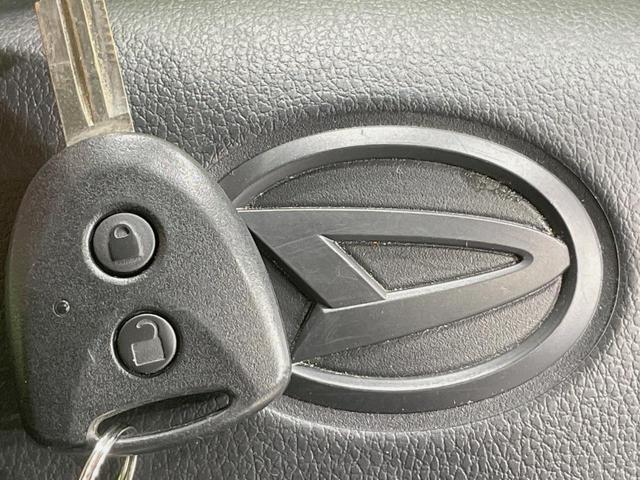 ハイゼットカーゴ DX SAIII ハイルーフ SDナビ スマートアシスト 禁煙車 オートハイビーム Bluetooth 車線逸脱警報 誤発進抑制機能 キーレスエントリー アイドリングストップ コーナーセンサー プライバシーガラス(5枚目)