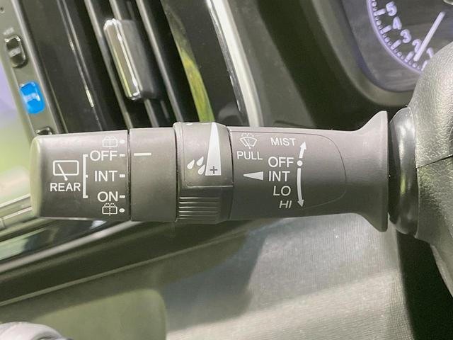 N-ONE プレミアム 純正ナビ バックカメラ あんしんパッケージ 禁煙車 スマートキー オートエアコン Bluetooth再生 ETC スマートキー オートライト 2トーン 革巻きステアリング 純正14インチアルミ(50枚目)