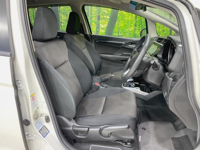 フィットハイブリッド Fパッケージ 純正ナビ バックカメラ シティブレーキアクティブ 禁煙車 ドラレコ スマートキー ETC オートエアコン Bluetooth再生 ステアリングスイッチ アームレスト シートリフター(8枚目)