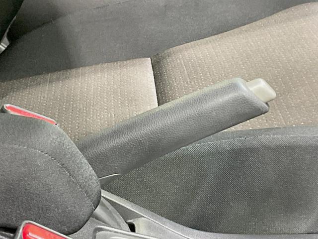 フィットハイブリッド Fパッケージ 純正ナビ バックカメラ シティブレーキアクティブ 禁煙車 ドラレコ スマートキー ETC オートエアコン Bluetooth再生 ステアリングスイッチ アームレスト シートリフター(48枚目)