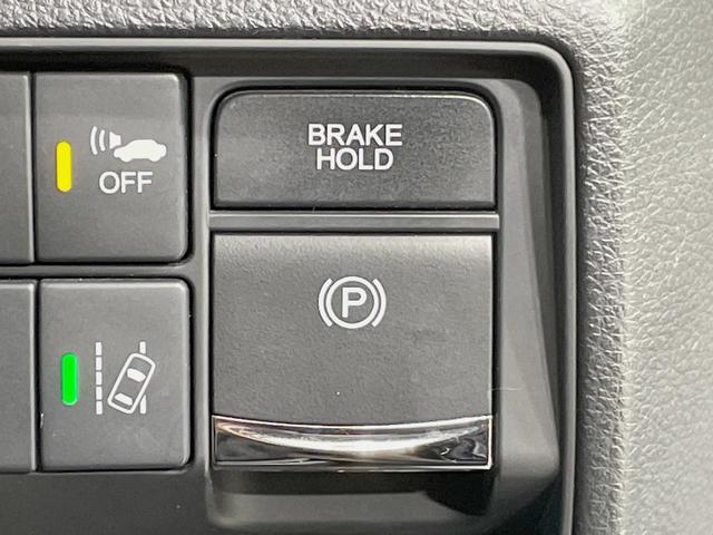 オデッセイハイブリッド ハイブリッドアブソルート・ＥＸホンダセンシング　禁煙車　純正９型ナビ　全周囲カメラ　両側電動スライドドア　ブラインドスポットモニター　ＨＤＭＩ　シートヒーター　レーンアシスト　パワーシート　リアオートエアコン　コーナーセンサー　ドライブレコーダー（63枚目）