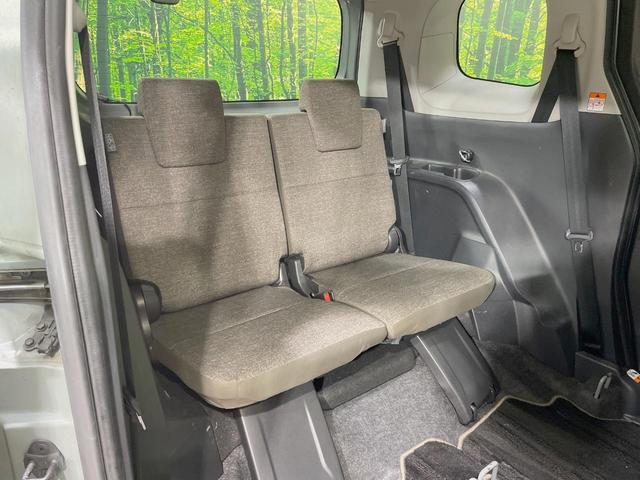 シエンタ ハイブリッドＺ　純正１０型ナビ　両側電動スライドドア　パノラミックビューモニター　ブラインドスポットモニター　セーフティセンス　レーダークルーズ　禁煙車　コーナーセンサー　スマートキー　ＥＴＣ２．０（10枚目）