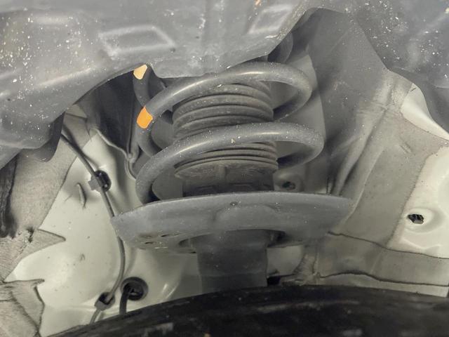 シエンタ ハイブリッドＺ　純正１０型ナビ　両側電動スライドドア　パノラミックビューモニター　ブラインドスポットモニター　セーフティセンス　レーダークルーズ　禁煙車　コーナーセンサー　スマートキー　ＥＴＣ２．０（21枚目）