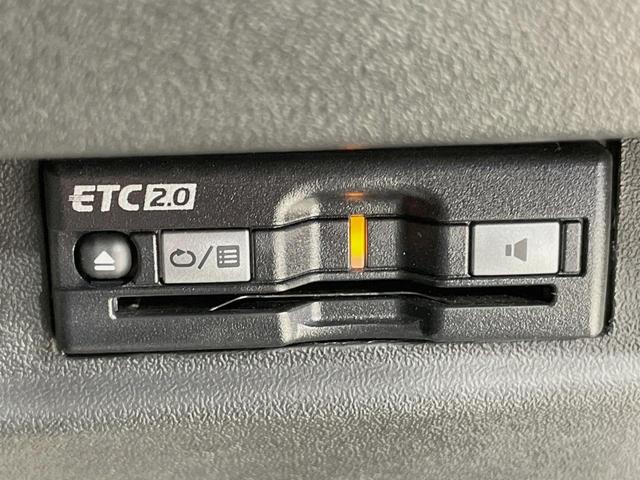 ジムニー ＸＣ　純正ディスプレイオーディオ　バックカメラ　セーフティサポート　禁煙車　クルーズコントロール　シートヒーター　ＬＥＤヘッドライト　純正１６インチアルミ　ＥＴＣ２．０　スマートキー　オートエアコン（5枚目）