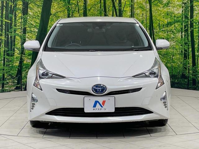 プリウス Ａプレミアム　ツーリングセレクション　禁煙車　純正９型ナビ　セーフティセンス　黒革シート　ＡＣ１００Ｖ　ヘッドアップディスプレイ　シートヒーター　ブラインドスポットモニター　パーキングアシスト　パワーシート　ドライブレコーダー　ＥＴＣ（14枚目）
