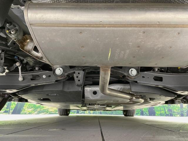 プリウス Ａプレミアム　ツーリングセレクション　禁煙車　純正９型ナビ　セーフティセンス　黒革シート　ＡＣ１００Ｖ　ヘッドアップディスプレイ　シートヒーター　ブラインドスポットモニター　パーキングアシスト　パワーシート　ドライブレコーダー　ＥＴＣ（19枚目）