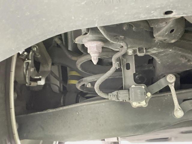 プリウス Sセーフティプラス 純正ナビ バックカメラ セーフティセンス 禁煙車 ドラレコ コーナーセンサー スマートキー LEDヘッドライト ETC 純正15インチアルミ オートハイビーム 車線逸脱警報 オートライト(21枚目)