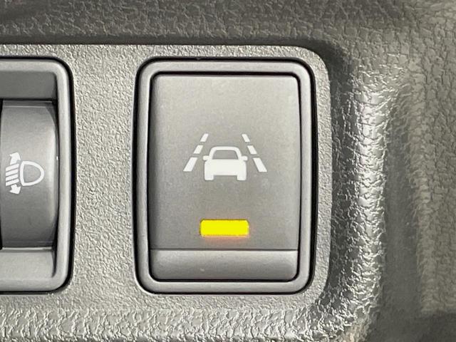 ノート Ｘ　ＤＩＧ－Ｓ　Ｖセレクション＋セーフティ　純正ＳＤナビ　アラウンドビューモニター　エマージェンシーブレーキ　スーパーチャージャー　禁煙車　スマートキー　ＥＴＣ　車線逸脱警報　オートライト　オートエアコン　Ｂｌｕｅｔｏｏｔｈ　ＣＤ　ＤＶＤ（37枚目）