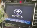【メーカー純正ナビ】インテリアに溶け込むスタイリッシュな「専用設計」メーカーナビを装備♪視認性や操作性など基本性能にも優れ、より上質なカーライフをお楽しみいただけます。