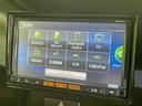 X 純正ナビ 禁煙車 Bluetooth再生 フルセグTV スマートキー オートエアコン ETC 革巻きステアリング 純正14インチアルミ アイドリングストップ ベンチシート アームレスト DVD再生(41枚目)