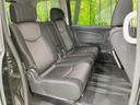 後部座席も気になるようなキズ・汚れやへたり等、大きなダメージはなく、良好な状態です。