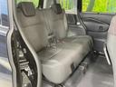 後部座席も気になるようなキズ・汚れやへたり等、大きなダメージはなく、良好な状態です。