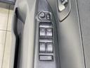 カスタムXリミテッド 電動スライドドア 禁煙車 キーフリーシステム HIDヘッドライト 純正14インチアルミホイール オートエアコン 革巻きステアリング ベンチシート アームレスト(36枚目)