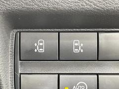 �ڥϥ󥺥ե꡼��ǽ�դ�ξ¦�ѥ���饤�ɥɥ��ۥ��饤�ɥɥ��β���­�������Ƥ��������ȡ���ưŪ�˥��饤�ɥɥ������Ĥ��ޤ�����ʪ��ξ�꤬�դ����ä����֤Ǥ⡢�ɥ��γ��Ĥ��Ǥ��ƤȤäƤ������� 6