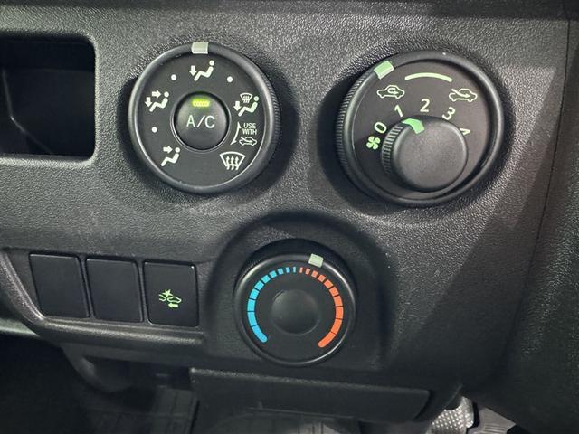 ハイエースバン ロングDX メモリーナビ CD ミュージックプレイヤー接続可 盗難防止システム 衝突被害軽減システム(12枚目)