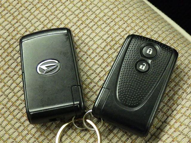 ミラココア ココアプラスＸ　メモリーナビ　ＣＤ　ＤＶＤ再生　ＬＥＤヘッドランプ　ドライブレコーダー　スマートキー（18枚目）