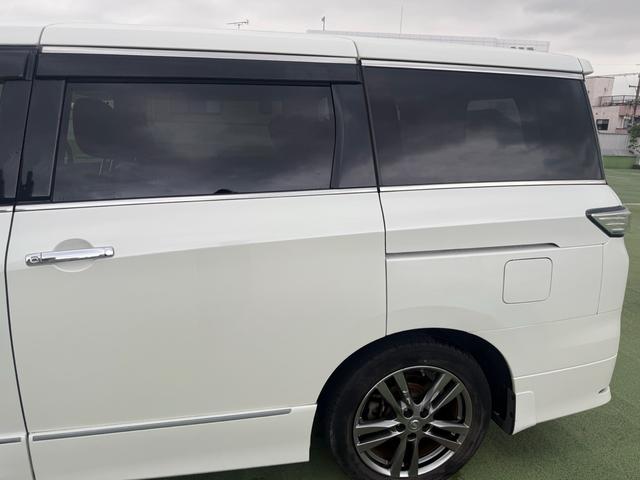 エルグランド ２５０ハイウェイスターアーバンクロム　両側パワスラ　フルセグ　バックモニター　シートリクライニング　リアフリップダウンモニター　ＥＴＣ　リアドアイージークロージャ　リアオートエアコン　３列シート（21枚目）